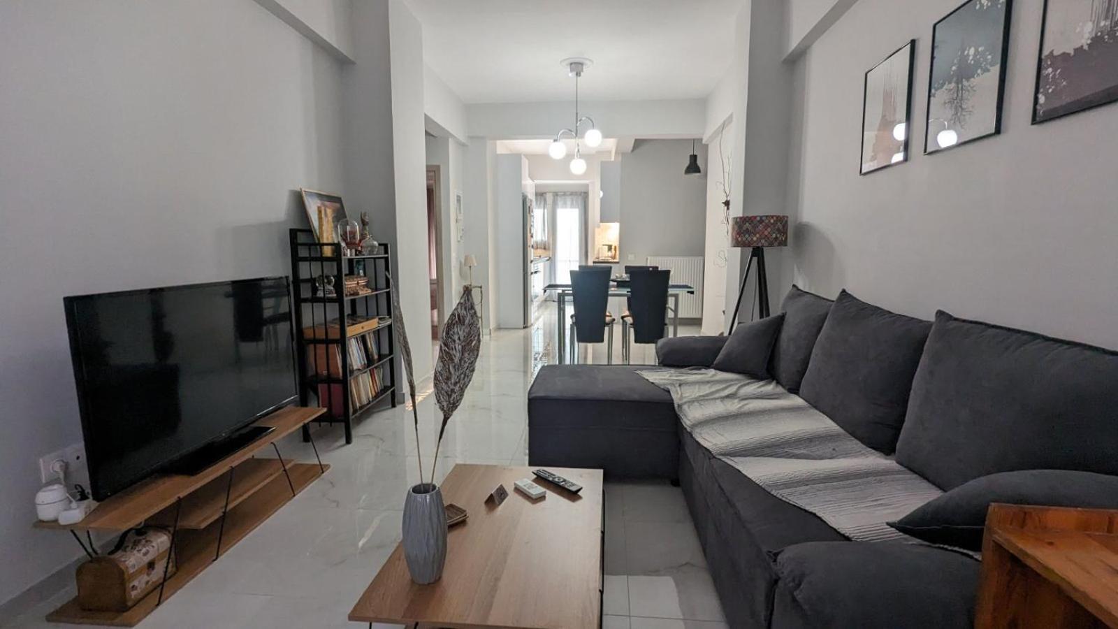 Luxury & Spacious Apartment In Athén Kültér fotó