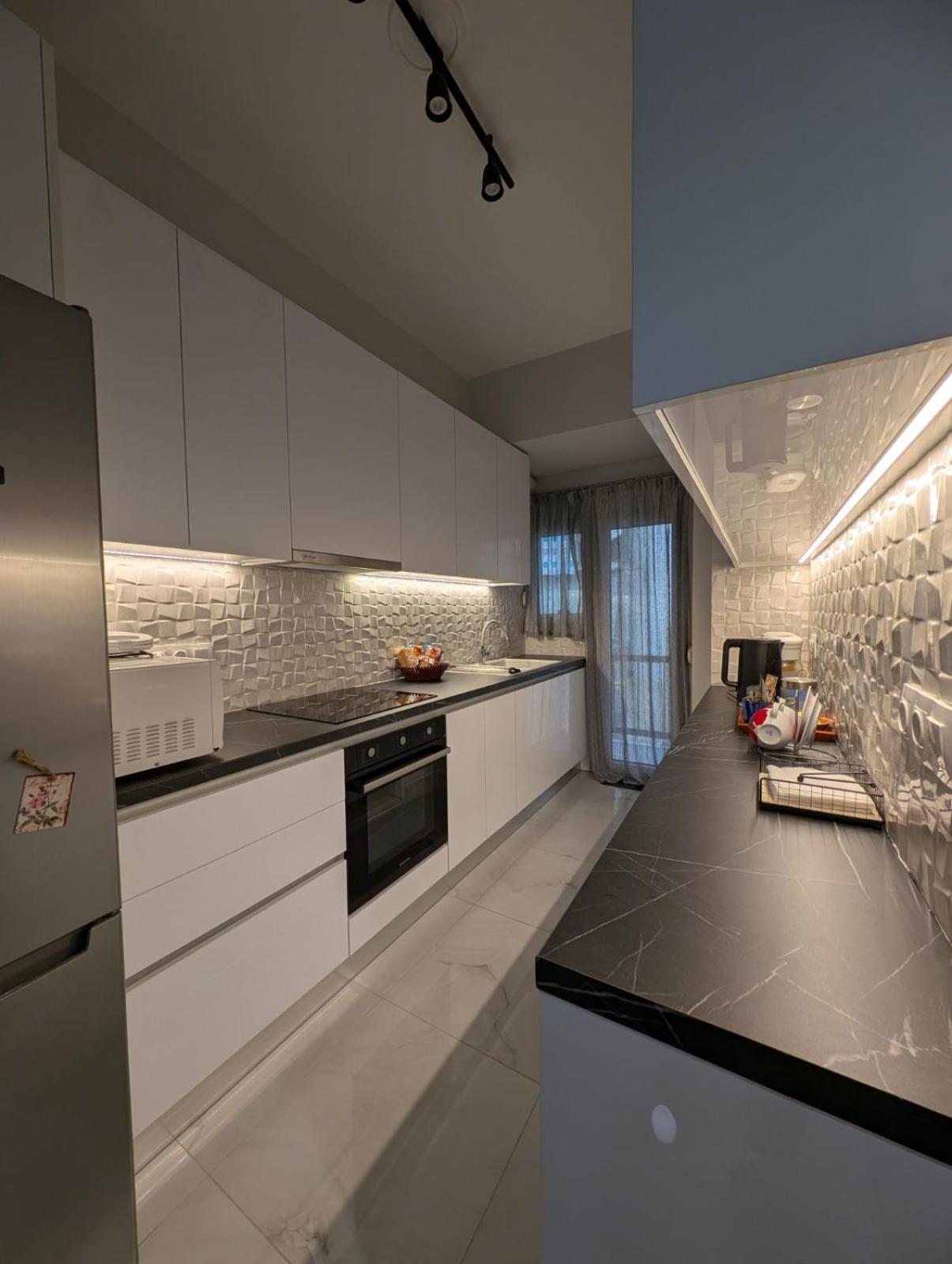 Luxury & Spacious Apartment In Athén Kültér fotó