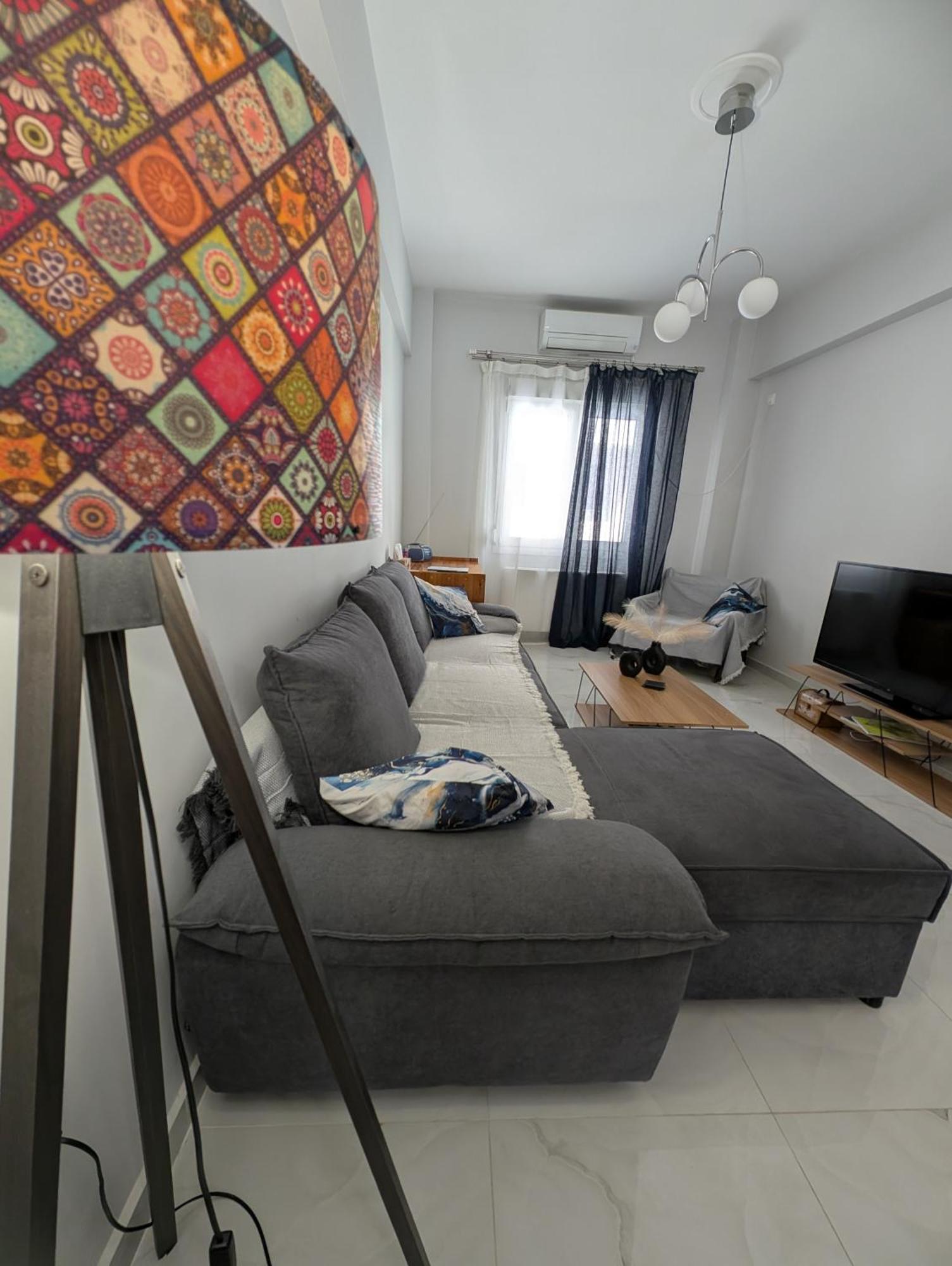Luxury & Spacious Apartment In Athén Kültér fotó